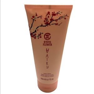🌸🌸 Avon Kyoto flower Haiku lotion